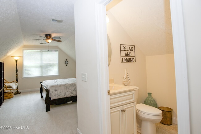 Building Photo - 5 Kemper Woods Ct