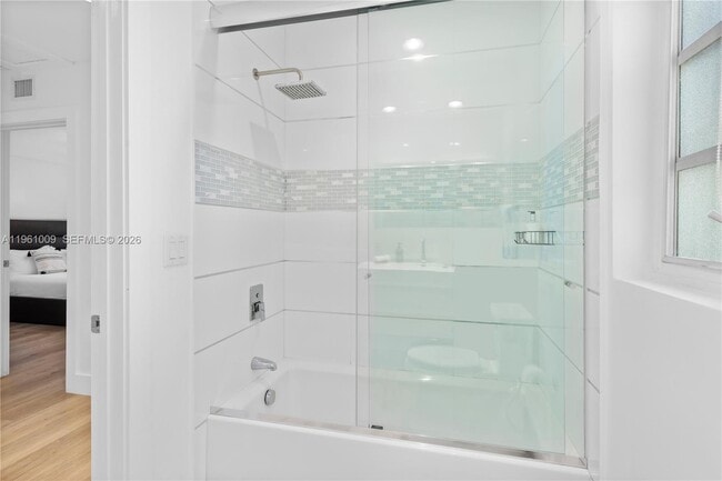 Building Photo - 253 N Coconut Ln