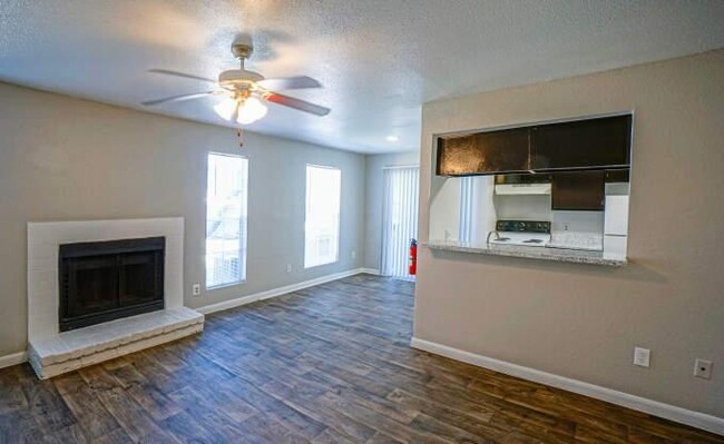 Building Photo - 1 bedroom in Houston TX 77014