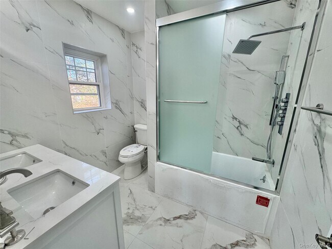 Building Photo - 32 Berkshire Rd