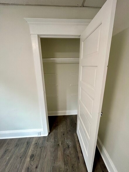 Building Photo - 2246 Birch St