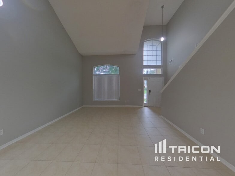 Building Photo - 3571 Live Oak Hollow Dr