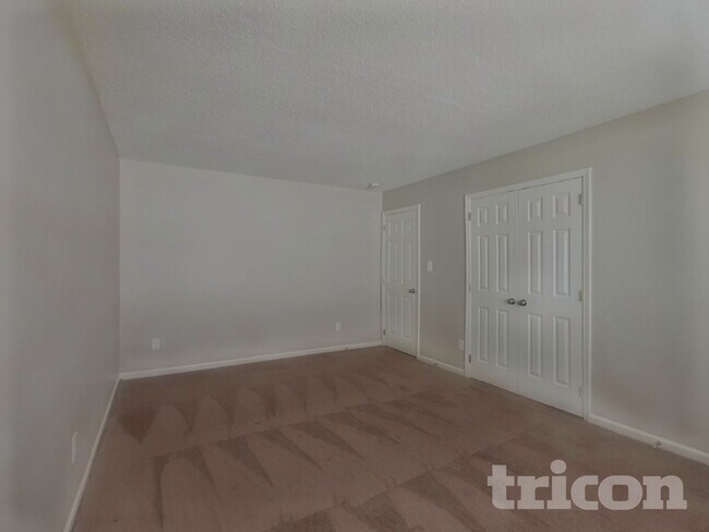 Building Photo - 9629 Green Apple Dr