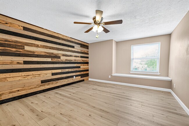 Building Photo - 926 Seabourne Meadow Dr