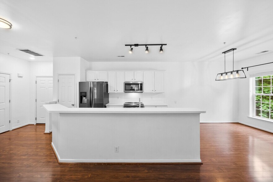 Building Photo - 3228 Margellina Drive