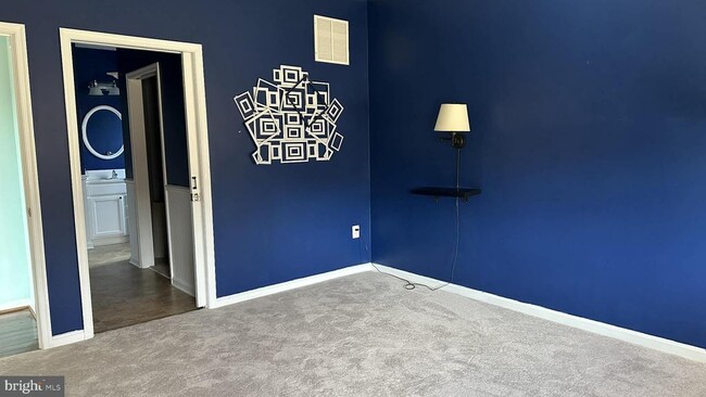 Building Photo - 148 Woodhaven Dr