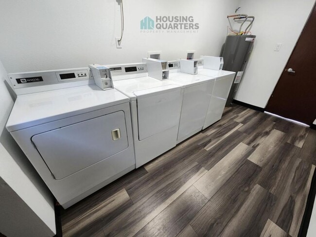 Building Photo - 12421 E Riverside Ave