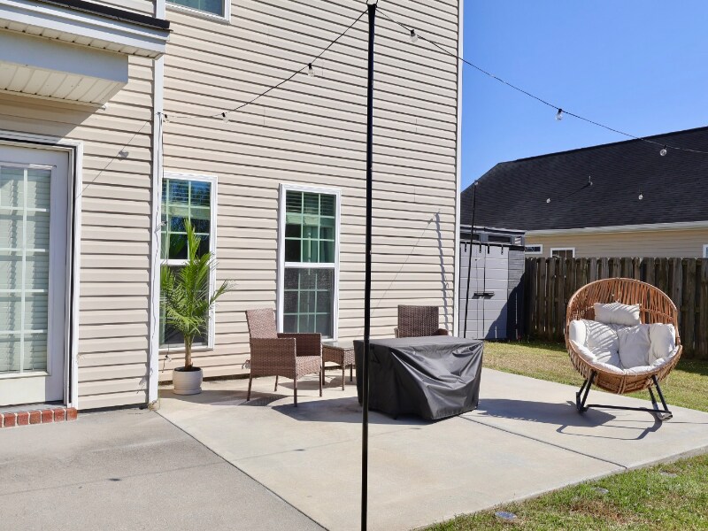 Building Photo - 83 Rhett Ln