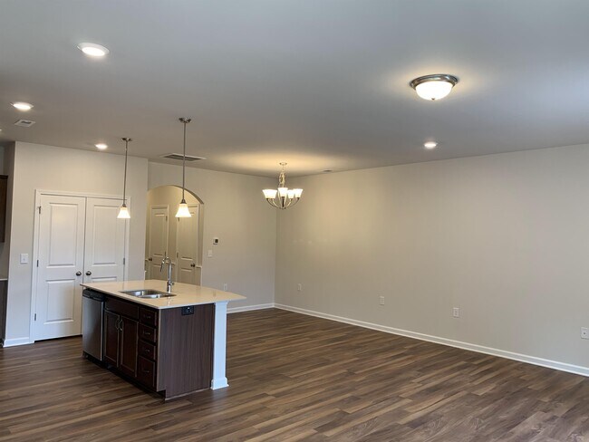 Building Photo - 6193 Beale Loop