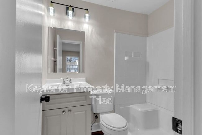 Building Photo - 5715 Bramblegate Rd