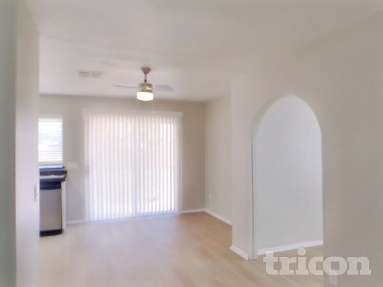 Building Photo - 7331 W Mountain View Rd