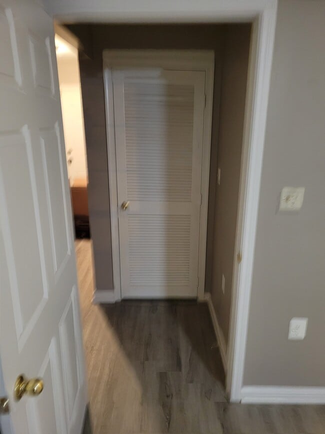 Utility Closet - 4411 Silverbrook Ln
