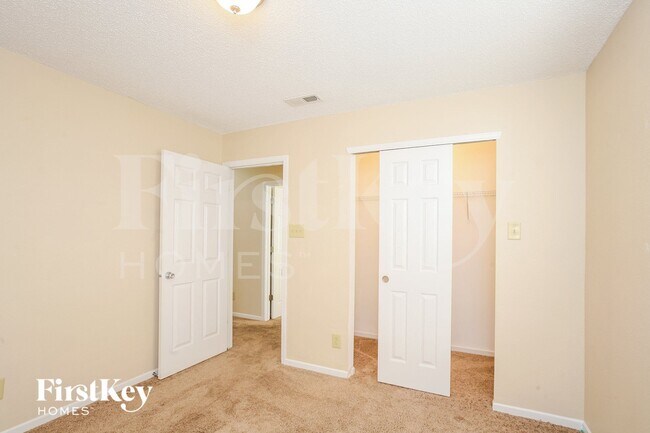 Building Photo - 10871 Zimmerman Ln