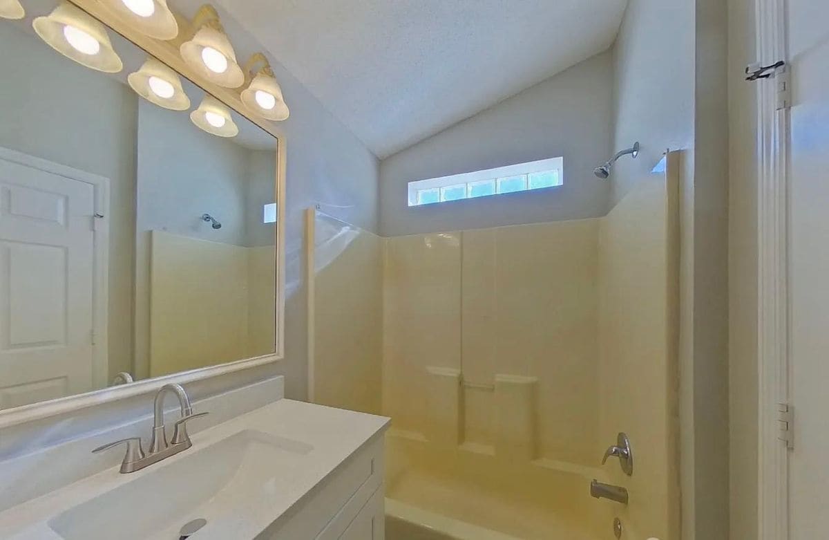 Building Photo - 2412 Cedarfield Ln