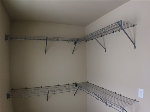 Building Photo - 3 Bedroom / 2.5 Bathroom Townhouse in McCa...