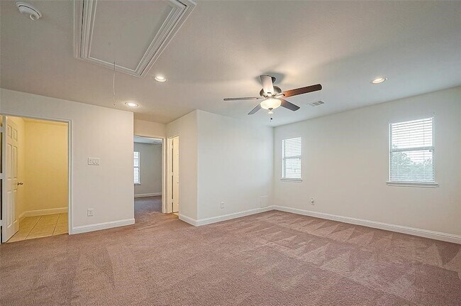 Building Photo - 4419 Matagorda Lakes Dr