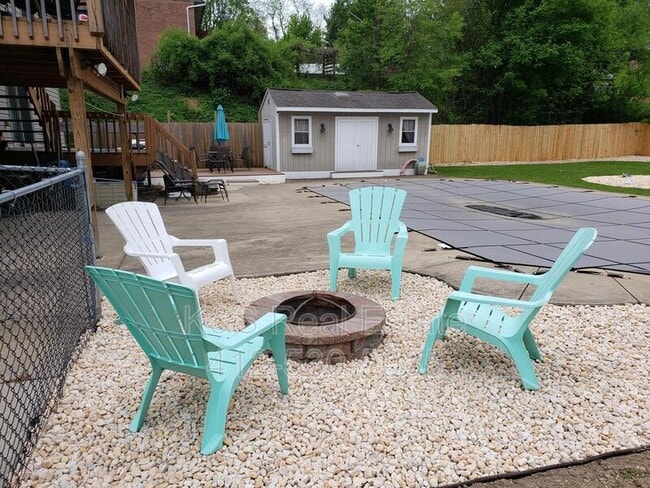 Building Photo - 2490 Coulterville Rd