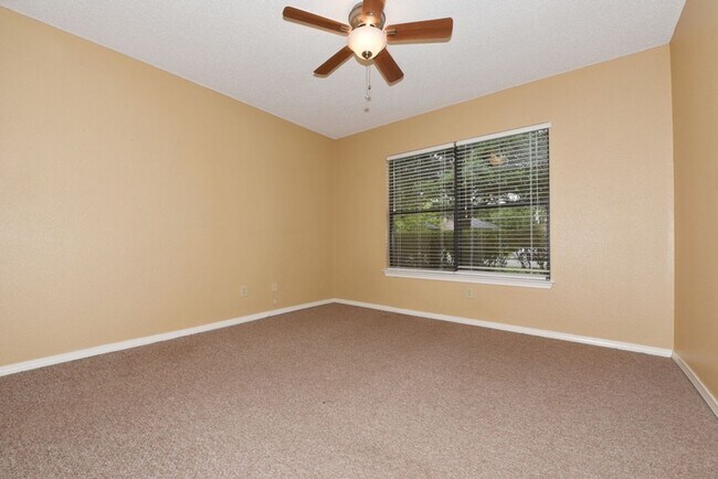 Building Photo - LARGE DECK  |  MATURE TREES  |  GREAT LOCA...