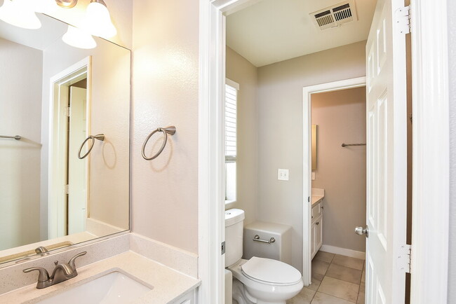 Building Photo - 11957 Haven St