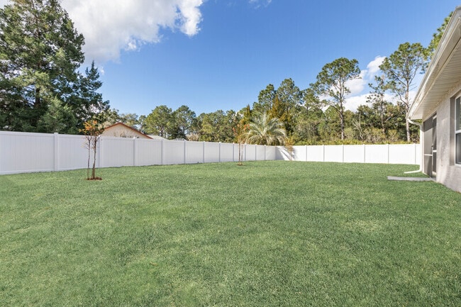 Building Photo - 5 Seabury Pl