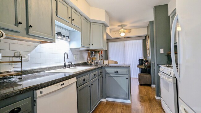 Building Photo - 64 Michigan Ct