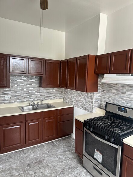 Building Photo - 6506 S Yale Ave