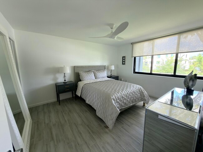 Building Photo - 4242 Deste Ct