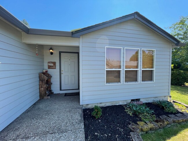Building Photo - 3-Bedroom Home in Beaverton!