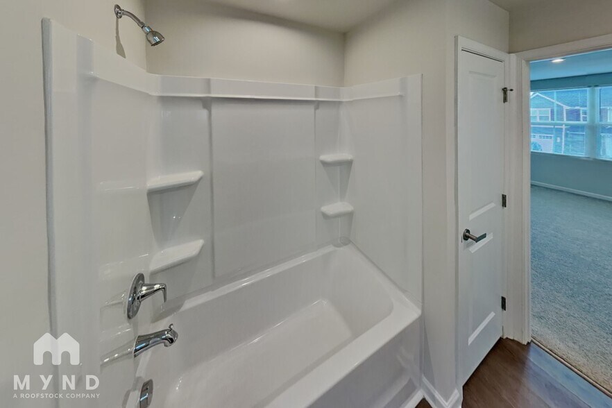 Building Photo - 6133 Bridle Crk Dr