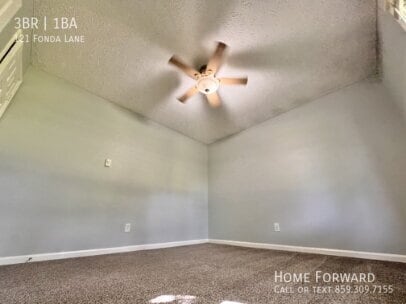 Building Photo - 121 Fonda Ln