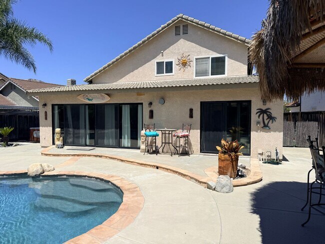 Building Photo - 4 Bedroom Pool House for rent in South Temecula