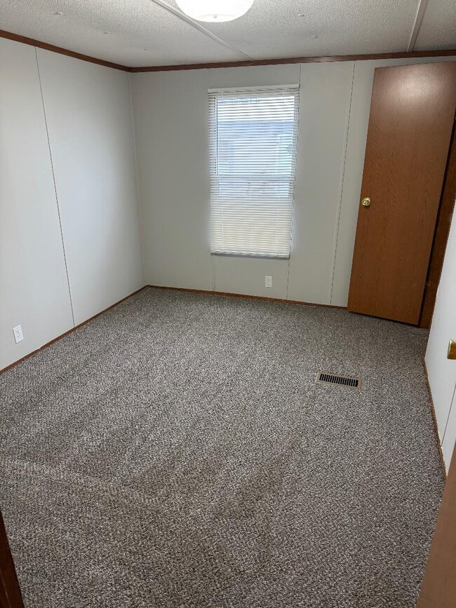 Building Photo - 1248 Kathy Ave