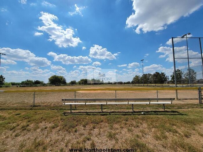 Building Photo - 3 Bedroom Home In Luckey Ranch Available Now!