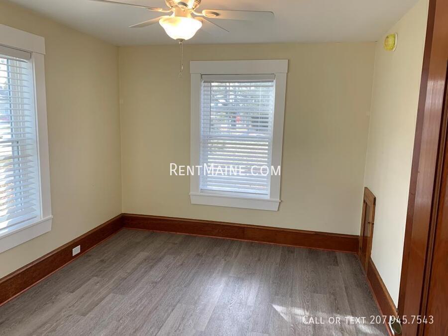 Building Photo - 54 Western Ave