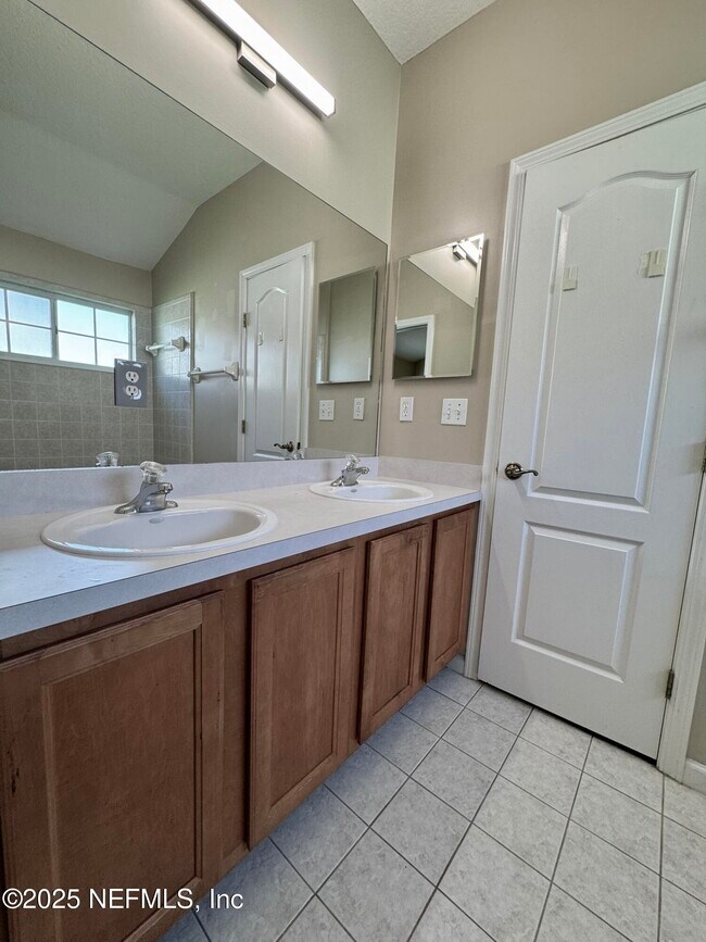 Building Photo - 1478 Walnut Creek Dr