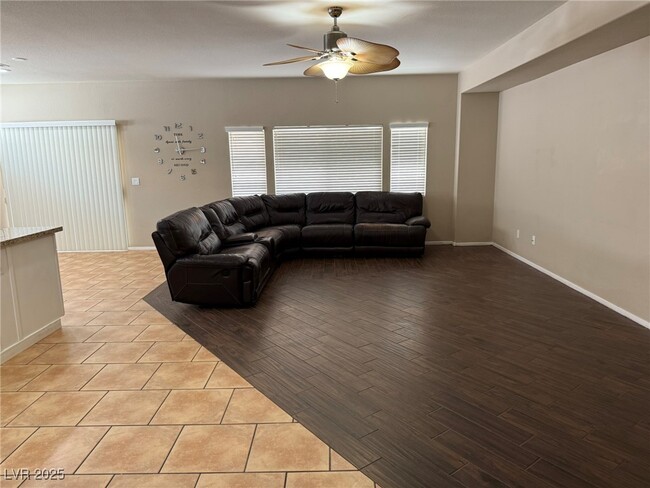 Building Photo - 5438 Winterdale St