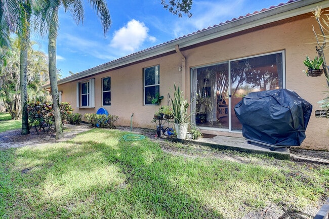 Building Photo - 9892 Summerbrook Terrace