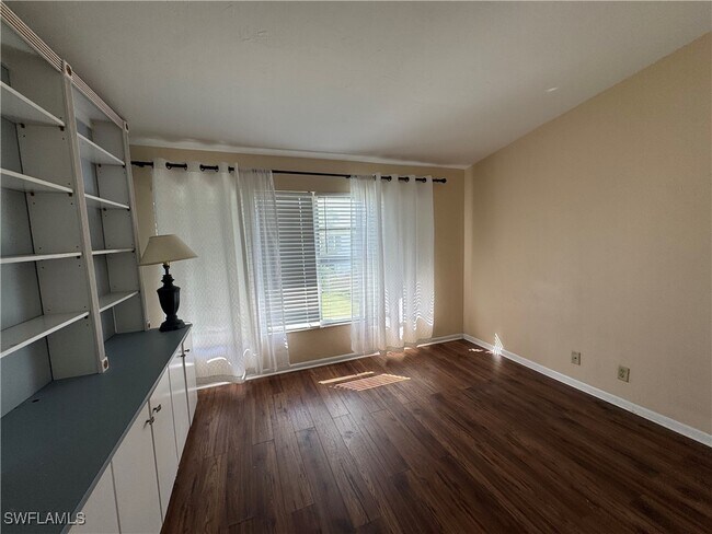 Building Photo - 4070 Looking Glass Ln