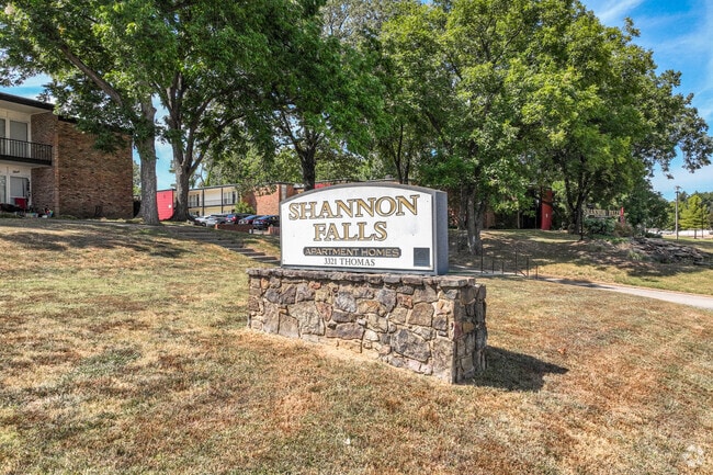 Building Photo - North Point Apartments