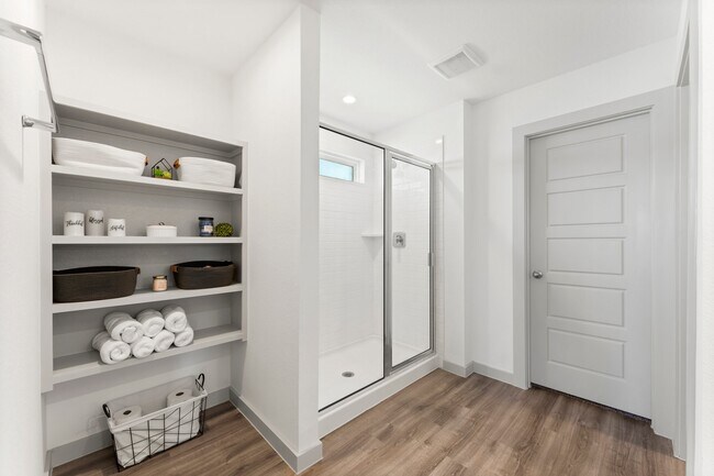 Building Photo - 1007 Cotswold Ct