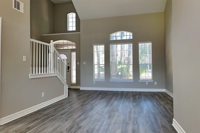 Building Photo - 20607 Golden Hawthorn Ct