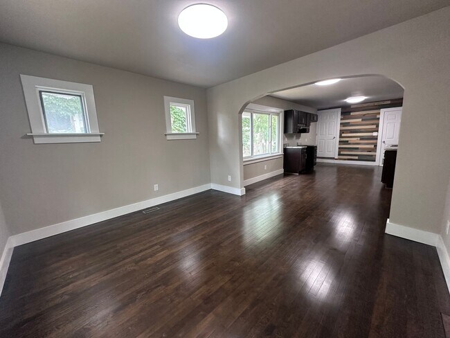 Building Photo - 3BR/2BA Rent to Own Home with Large Garage