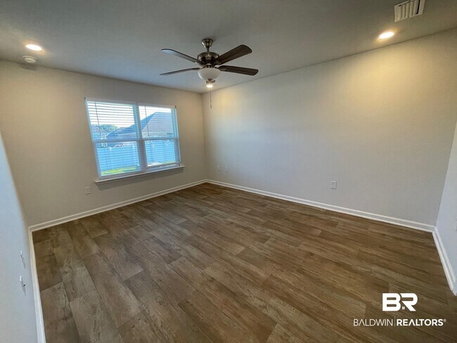 Building Photo - 10817 Northern Dancer Ct