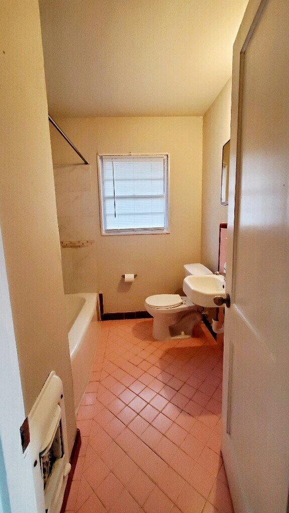 Building Photo - 4427 Jefferson St