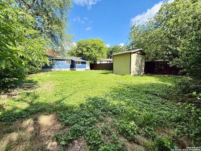 Building Photo - 230 S San Gabriel Ave