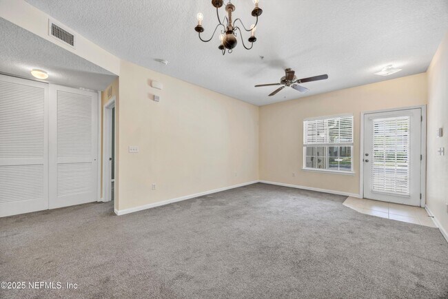 Building Photo - 575 Oakleaf Plantation Pkwy