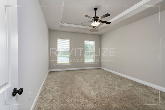Building Photo - Stunning 3/2 in Foley Gated Community
