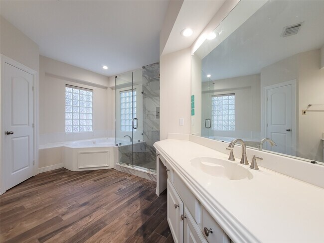 Building Photo - 5306 Pebble Way Ln