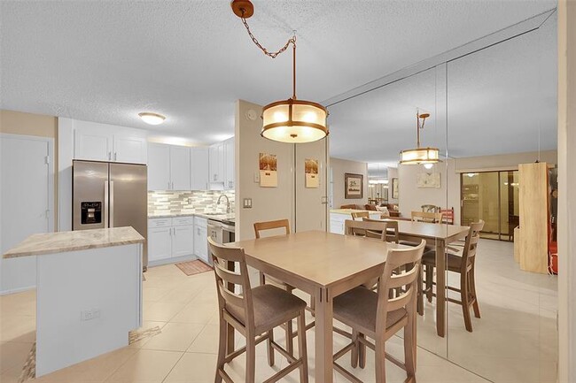 Building Photo - 9369 S Belfort Cir