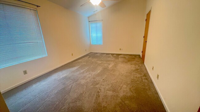 Building Photo - 4318 N 60th St